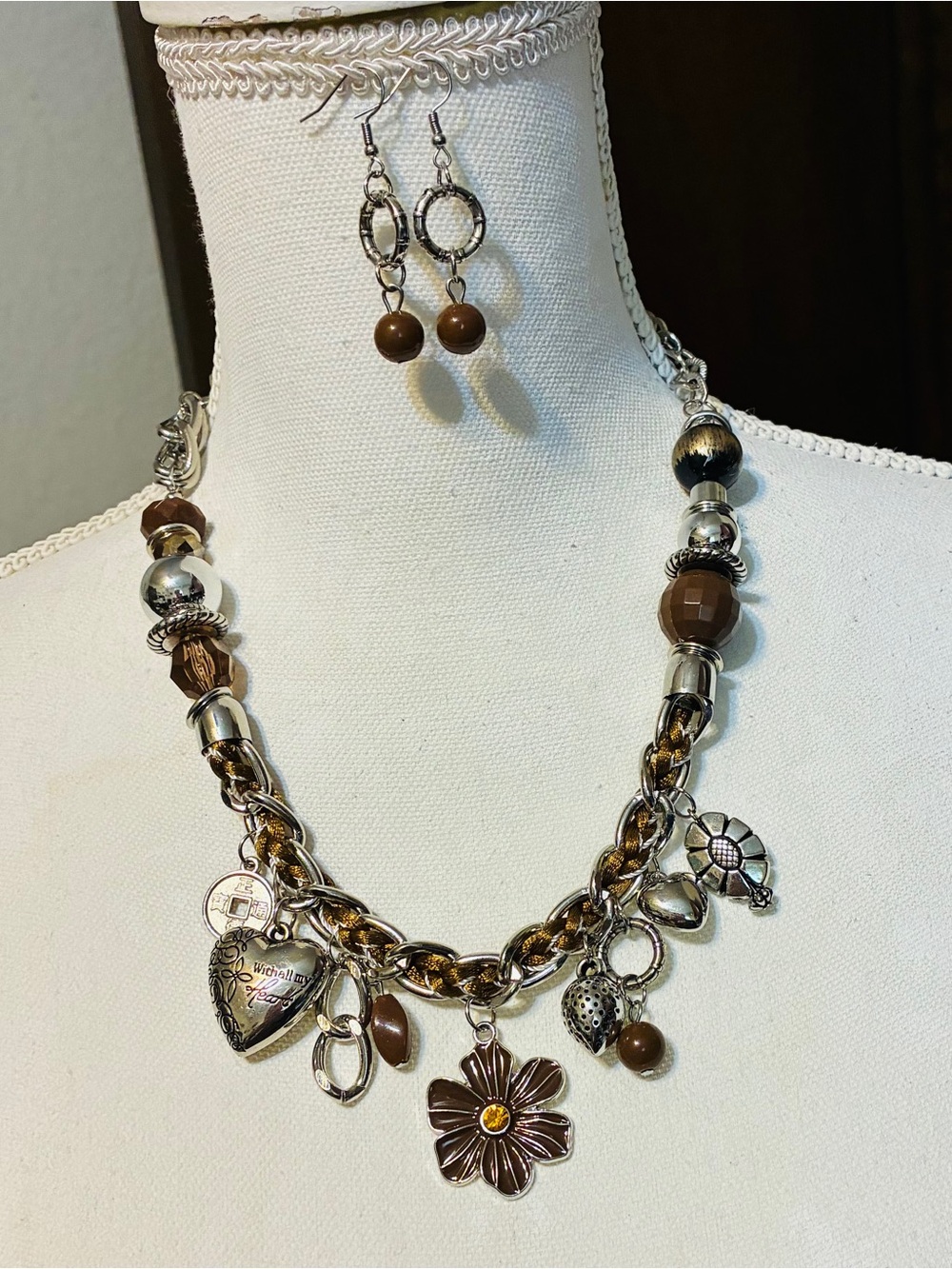 Brown Floral Charm Necklace and Earring Set - Women Jewelry